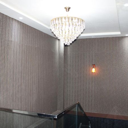 Hotel Gold Stone Kanpur Exterior foto